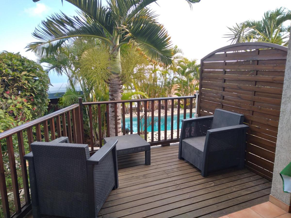Studio Aux Avirons Pour 2 Personnes, Avec Piscine Les Avirons Exterior photo